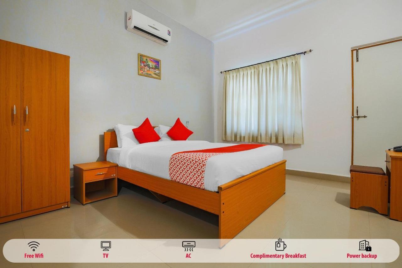 קולבה Super Hotel O The Goan Courtyard מראה חיצוני תמונה
